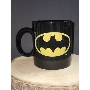 Batman Galerie XL 21 oz Ceramic Coffee Mug 2 Sided Yellow Logo Print~NEW~No Box
